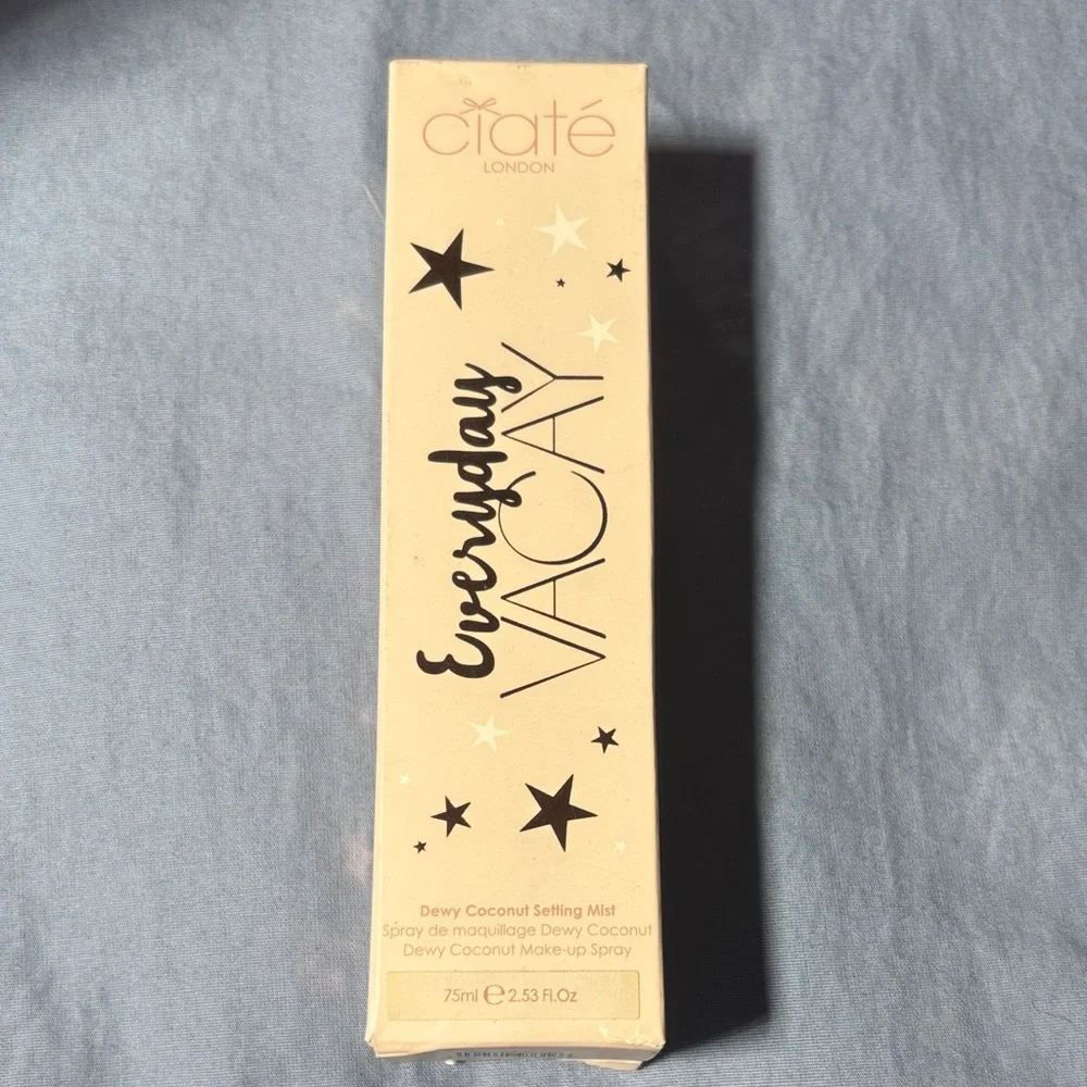 Everyday Vacay Dewy Coconut Setting Mist - White - Picture 2 of 8